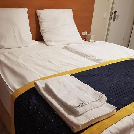 Hotel Emiliana Am Bahnhof Frankfurt am Main Eksteriør billede