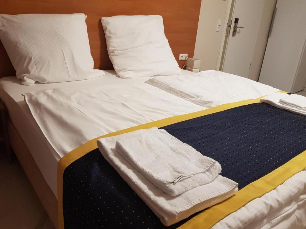Hotel Emiliana Am Bahnhof Frankfurt am Main Eksteriør billede