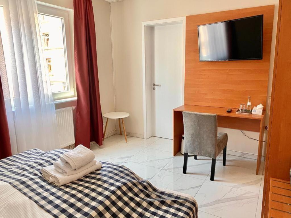 Hotel Emiliana Am Bahnhof Frankfurt am Main Eksteriør billede